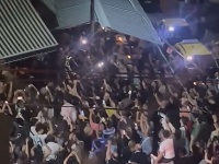 VIDEO Messiho večera sa trochu zvrtla: Pozrite, čo sa stalo, keď vytiahol päty z domu