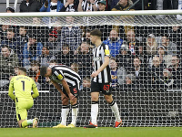 Čisté gólové šialenstvo: Dúbravka inkasoval štyrikrát, napriek tomu Newcastle neprehral