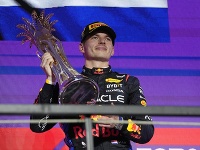 Unikátna dominancia Verstappena, 18-ročný náhradník z Ferrari zatienil aj Hamiltona