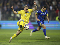 Súpera Slovenska na EURO určí finále Ukrajiny s Islandom, hviezdy Slovana stáli proti sebe