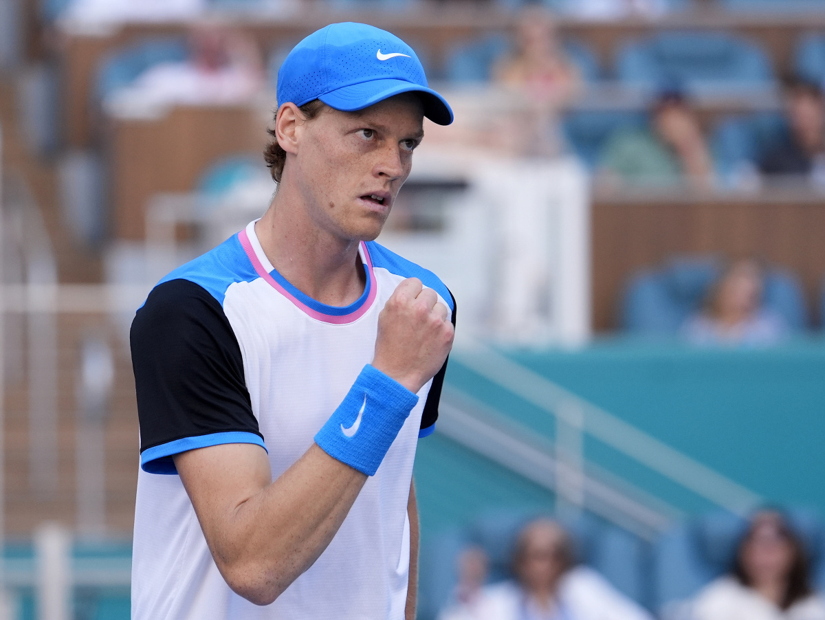 ビデオ 彼は決勝でチャンスを与えなかった：シナーもマイアミを圧倒し、ATPランキングの上昇が彼を待っている