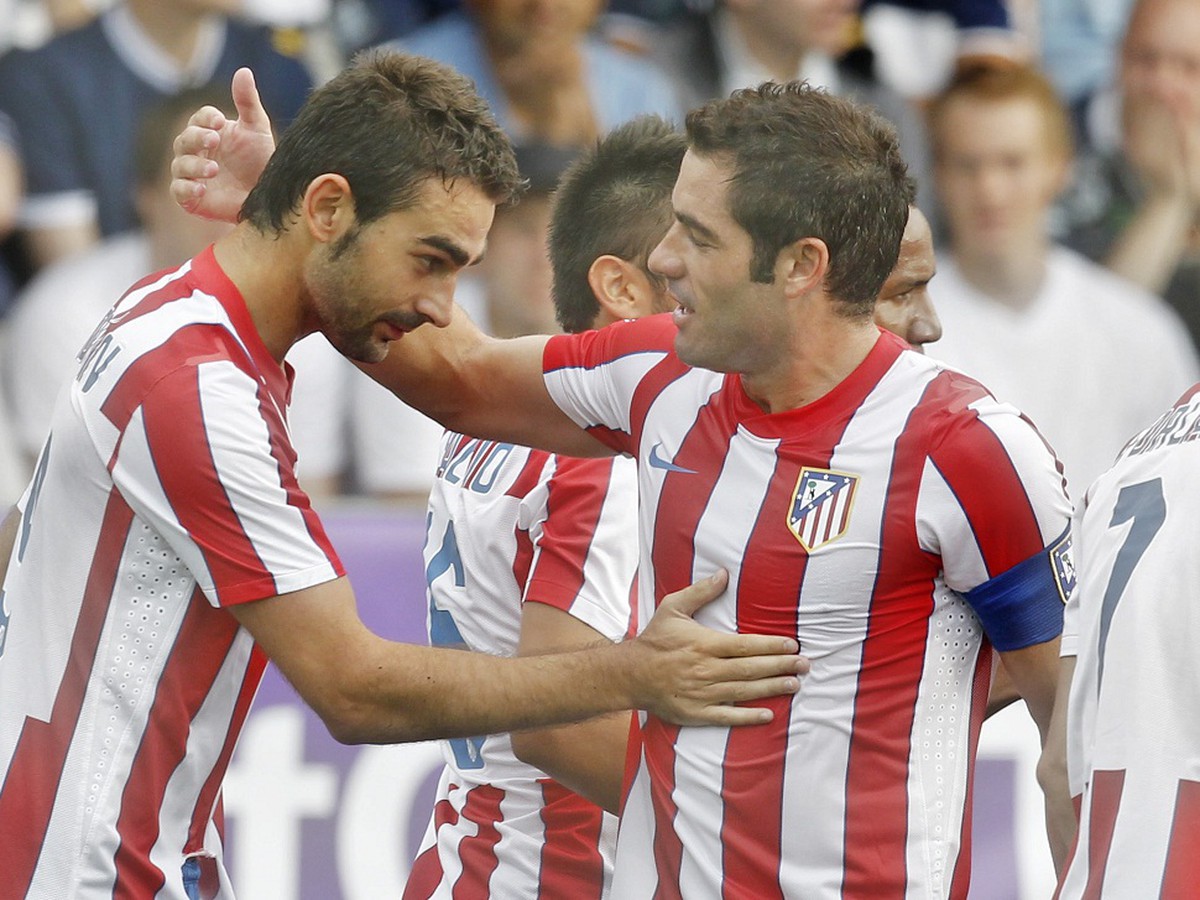 Adrian Lopez a Antonio Lopez