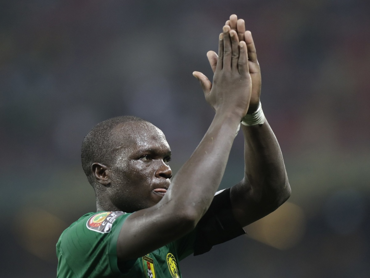 Kamerunský futbalista Vincent Aboubakar sa teší po víťazstve nad Gambiou vo štvrťfinále Afrického pohára