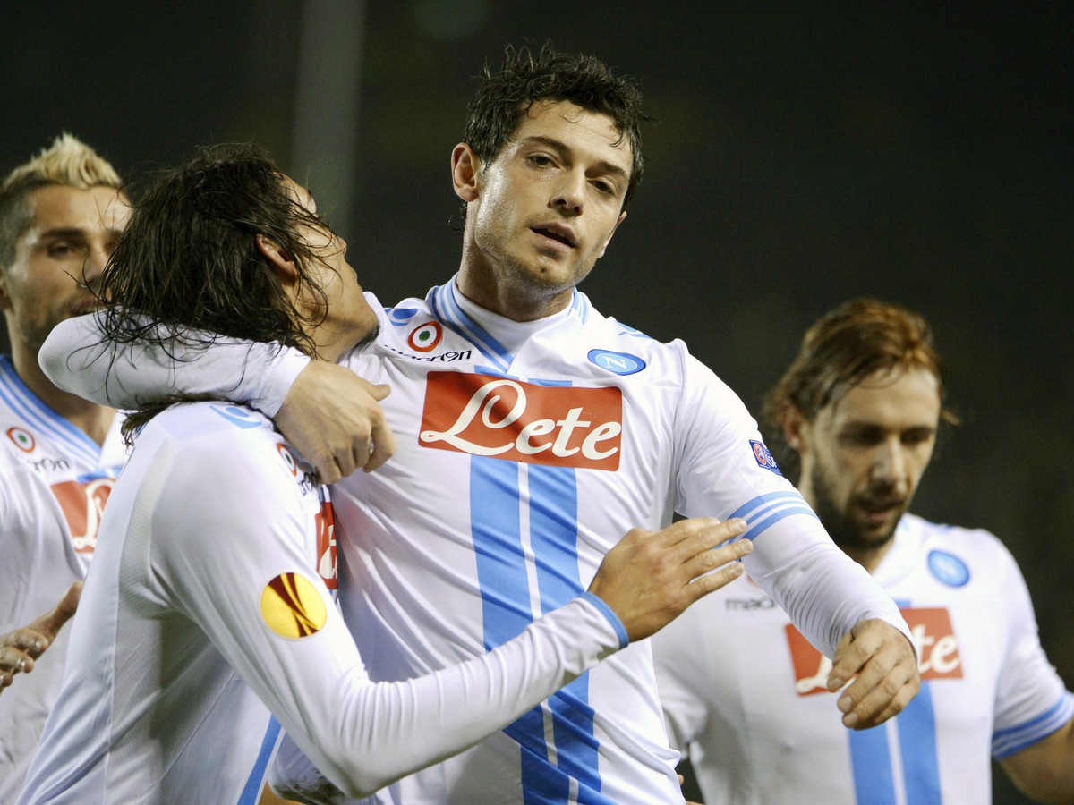 Cavani a Blerim Dzemaili