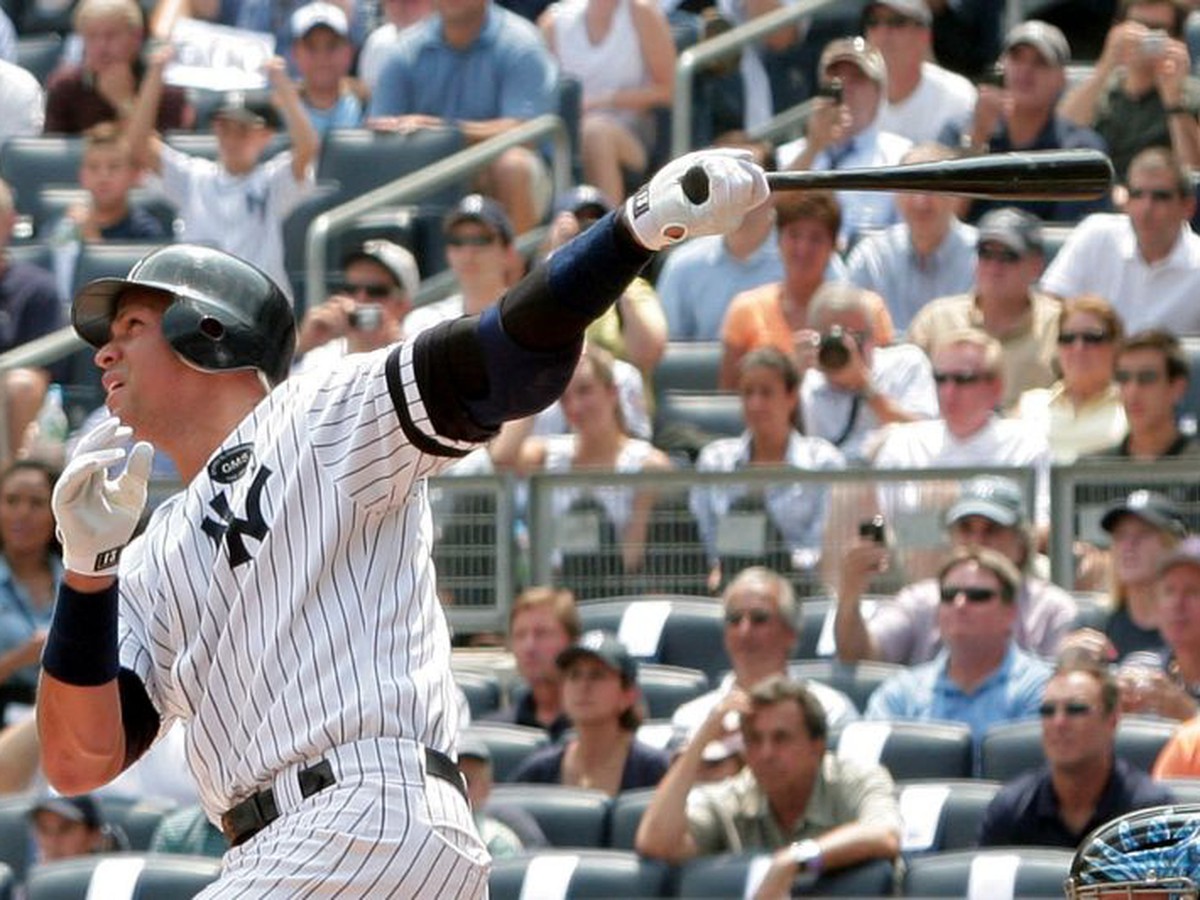 Alex Rodriguez práve odpálil jubilejný homerun