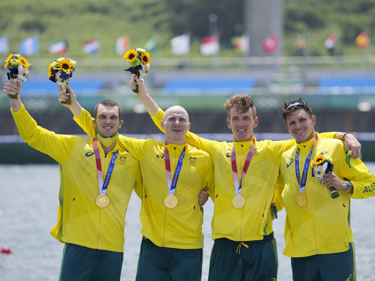 Austrálčania Alexander Purnell, Spencer Turrin, Jack Hargreaves a Alexander Hill získali zlato vo štvorke mužov v najlepšom olympijskom čase histórie