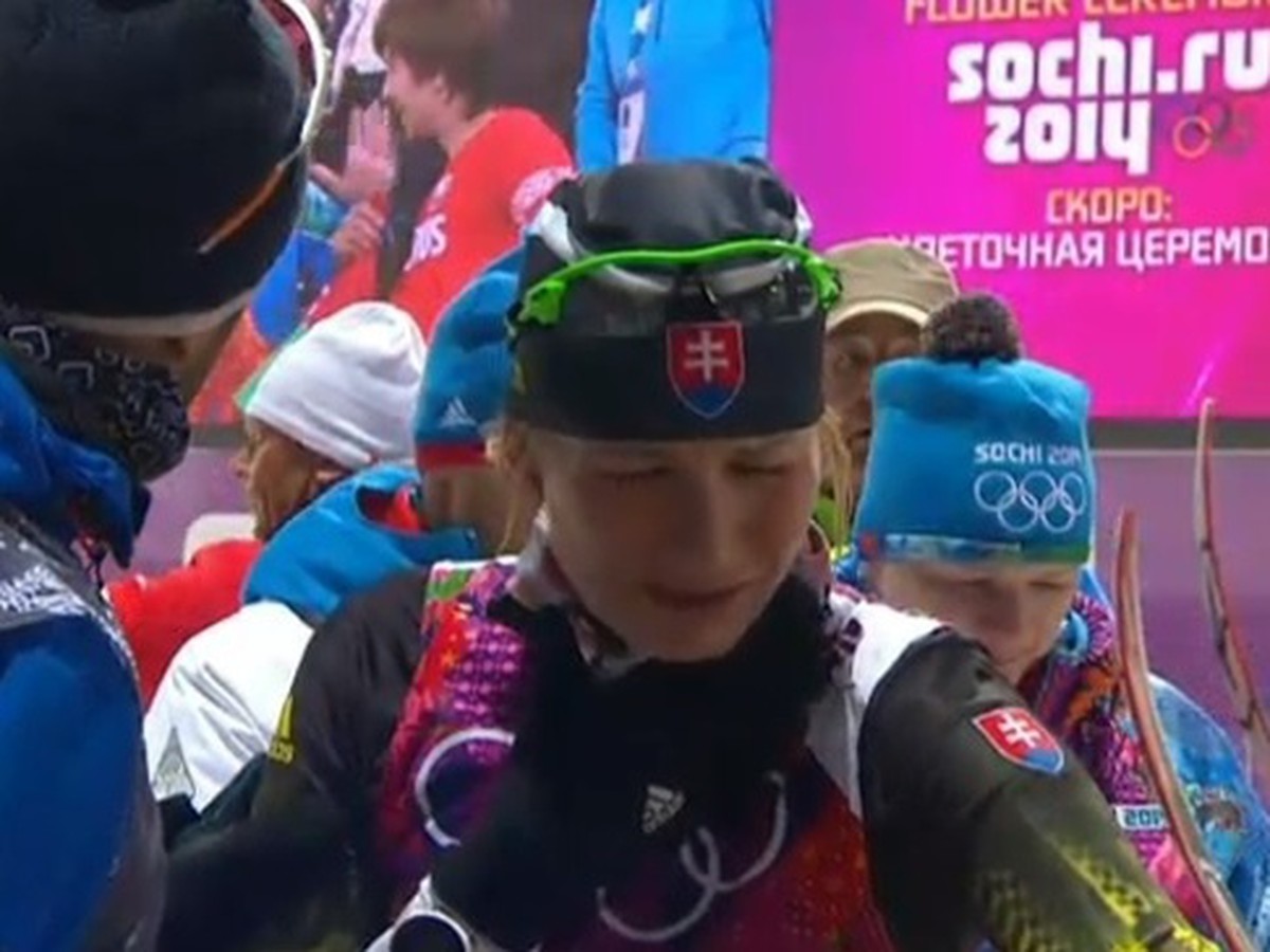 Anastasia Kuzminová sa v cieli pretekov s hromadným štartom na 12,5 km neubránila slzám