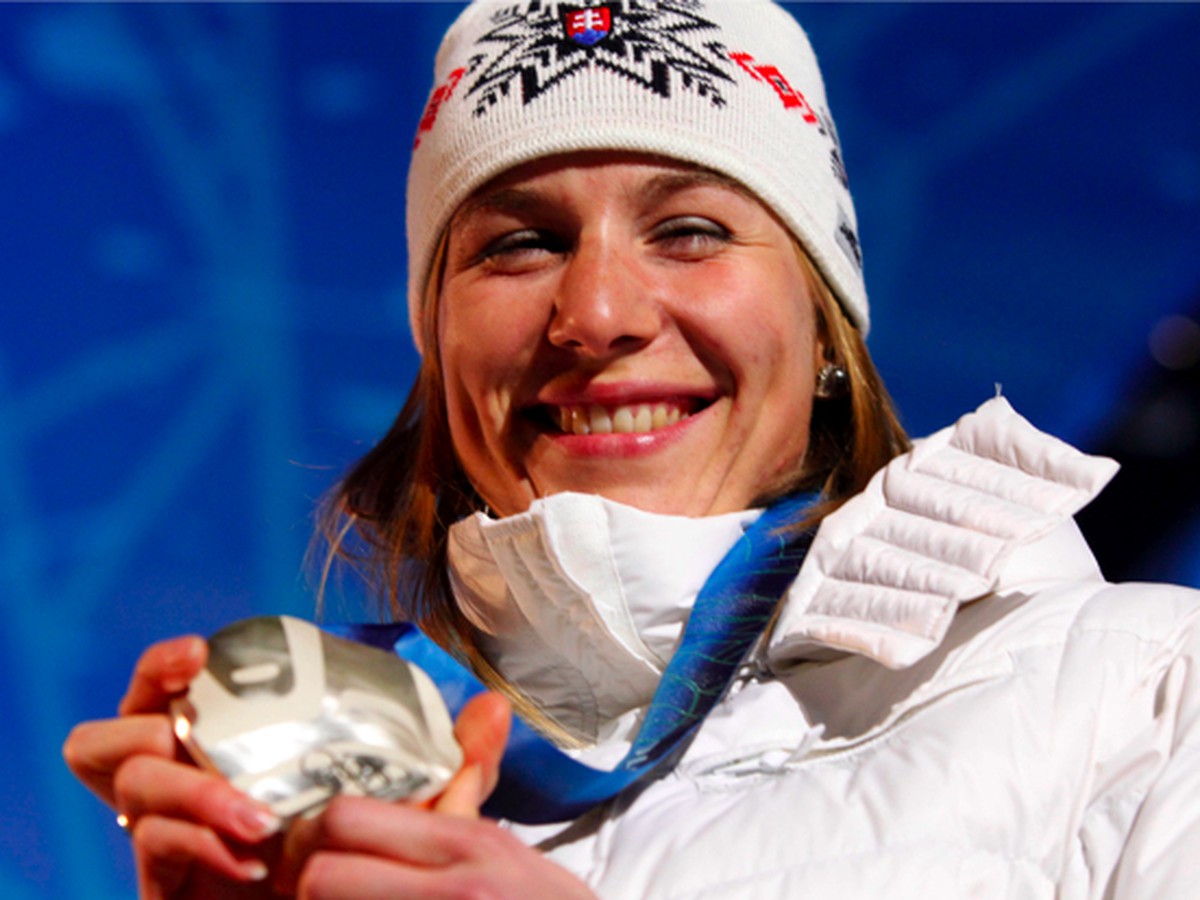 Anastasia Kuzminová si vychutnáva striebornú medailu