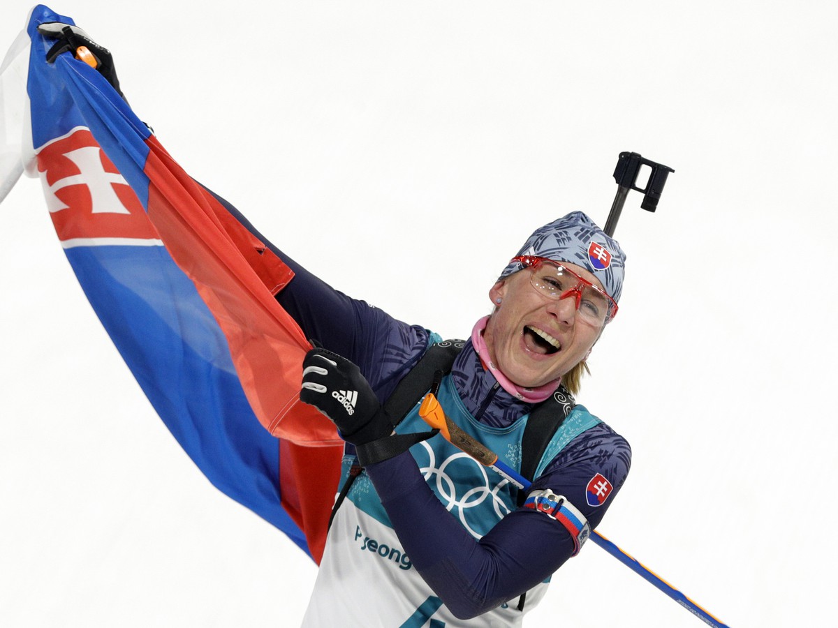Anastasia Kuzminová v cieli po zisku zlatej olympijskej medaily