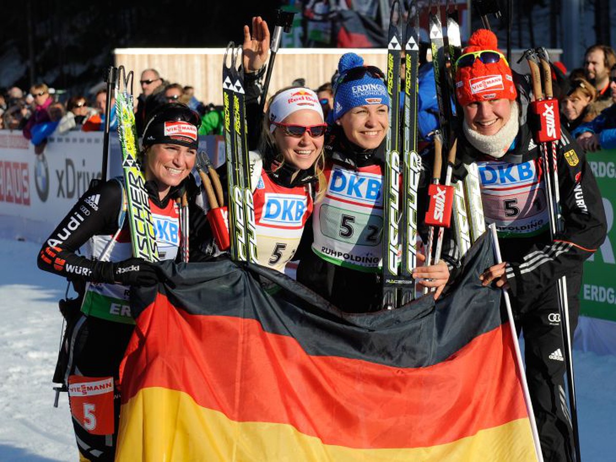 Andrea Henkelová, Miriam Gössnerová, Magdalena Neunerová a Tina Bachmannová