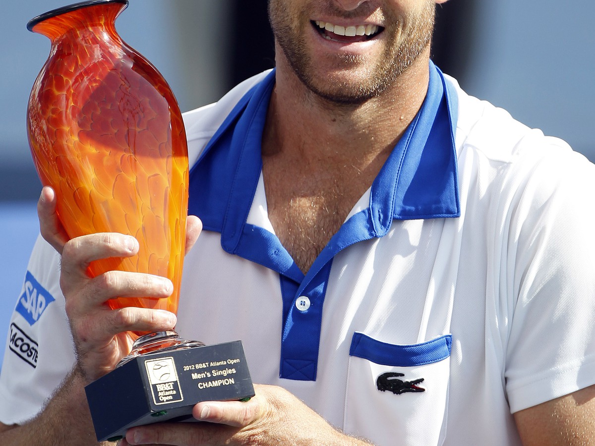 Andy Roddick s trofejou pre víťaza