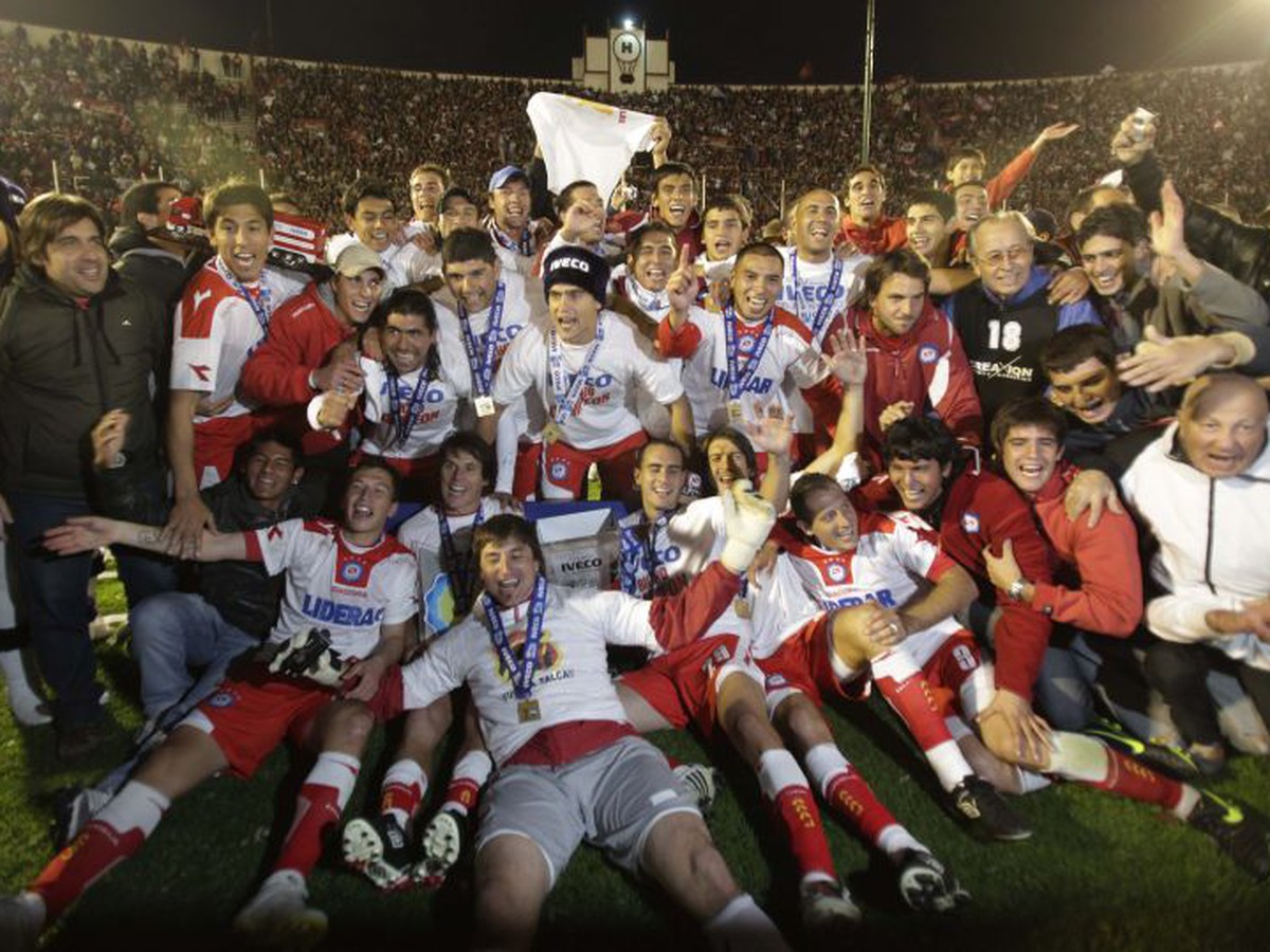 Hráči Argentinos Juniors oslavujú titul