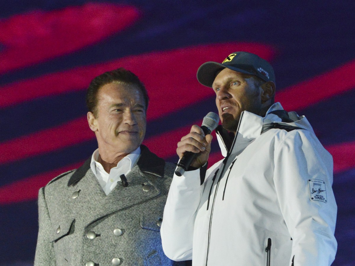 Arnold Schwarzenegger a Hermann Maier