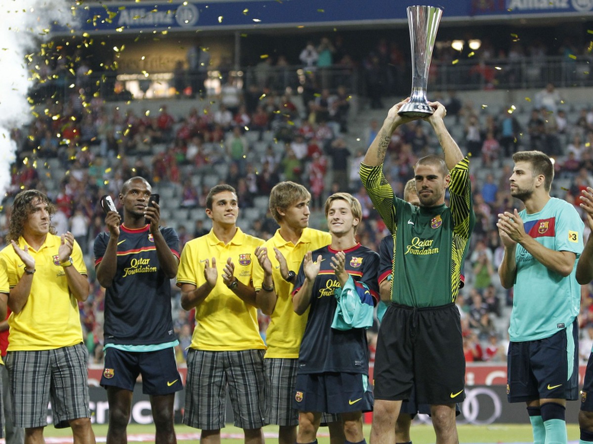 Victor Valdes s trofejou