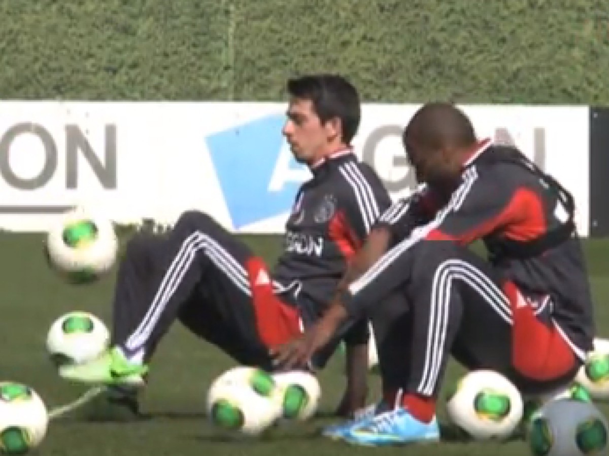 Isaac Cuenca si zažongloval