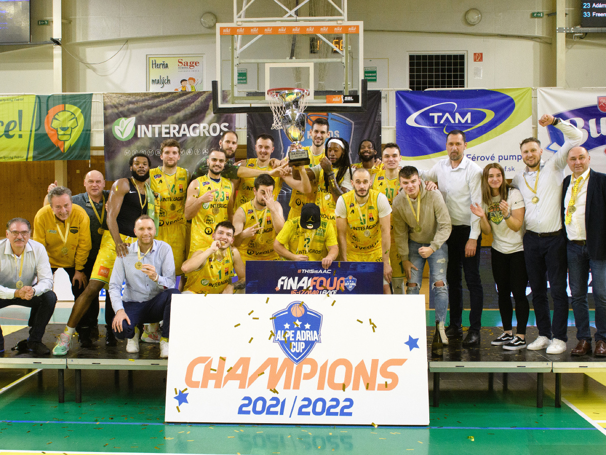 Basketbalisti BK Patrioti Levice sa prvýkrát v klubovej histórii stali víťazom Alpsko-jadranského pohára.