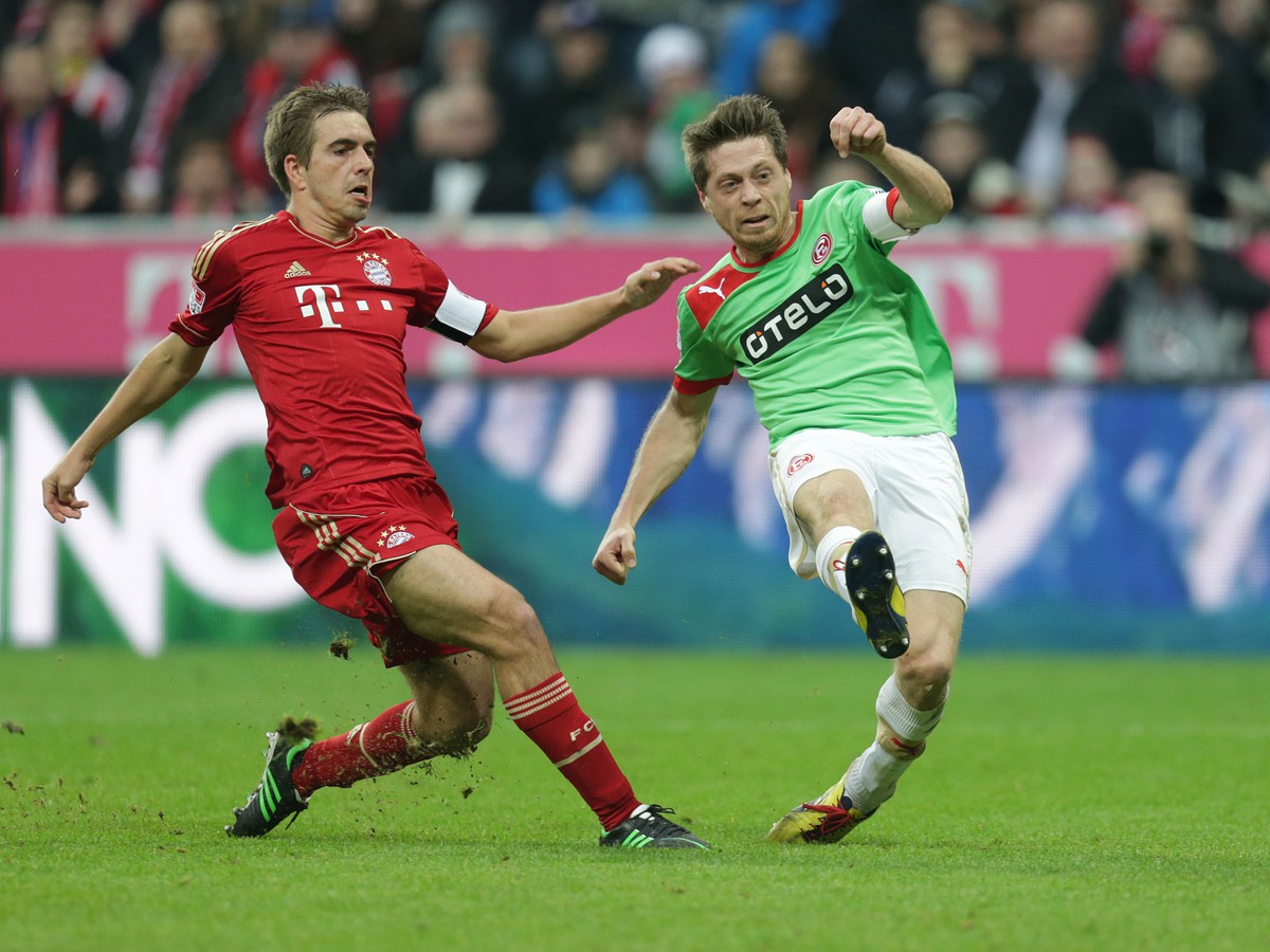 Andreas Lambertz skóruje do siete Bayernu