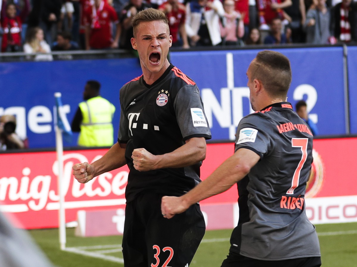 Joshua Kimmich oslavuje gól Bayernu Mníchov