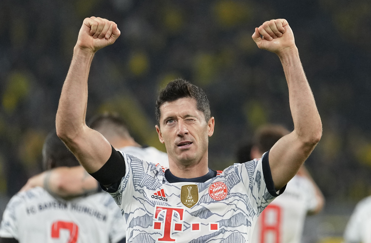 Robert Lewandowski oslavuje gól