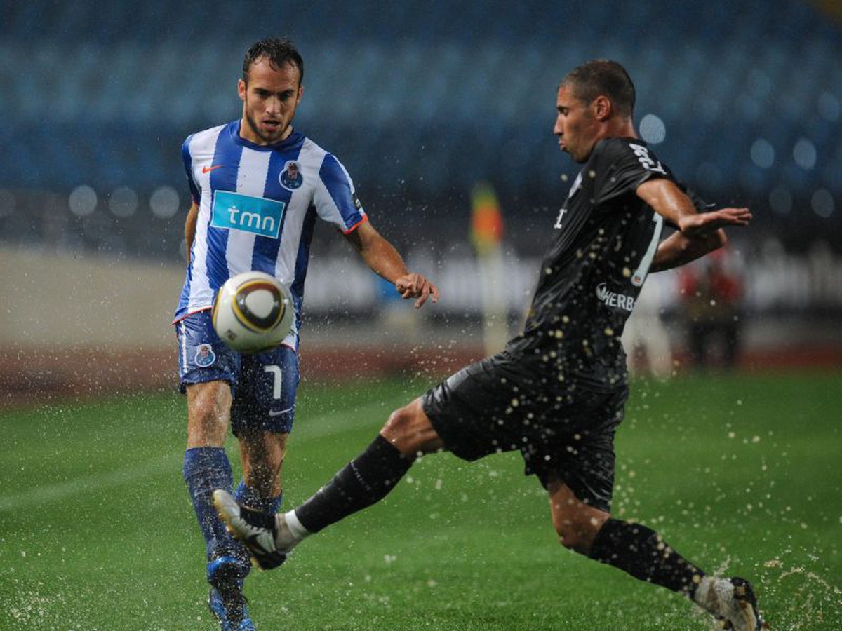 Argentínčan Belluschi z FC Porto predviedol svoju techniku