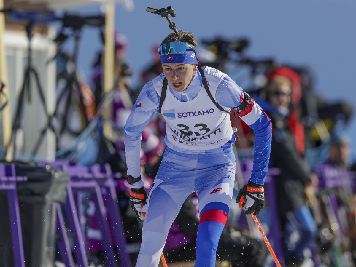Na snímke slovenský biatlonista Jakub Borguľa počas individuálnych pretekov na 12,5 kilometra, v ktorých získal bronzovú medailu počas zimného Európskeho olympijského festivalu mládeže (EYOF)