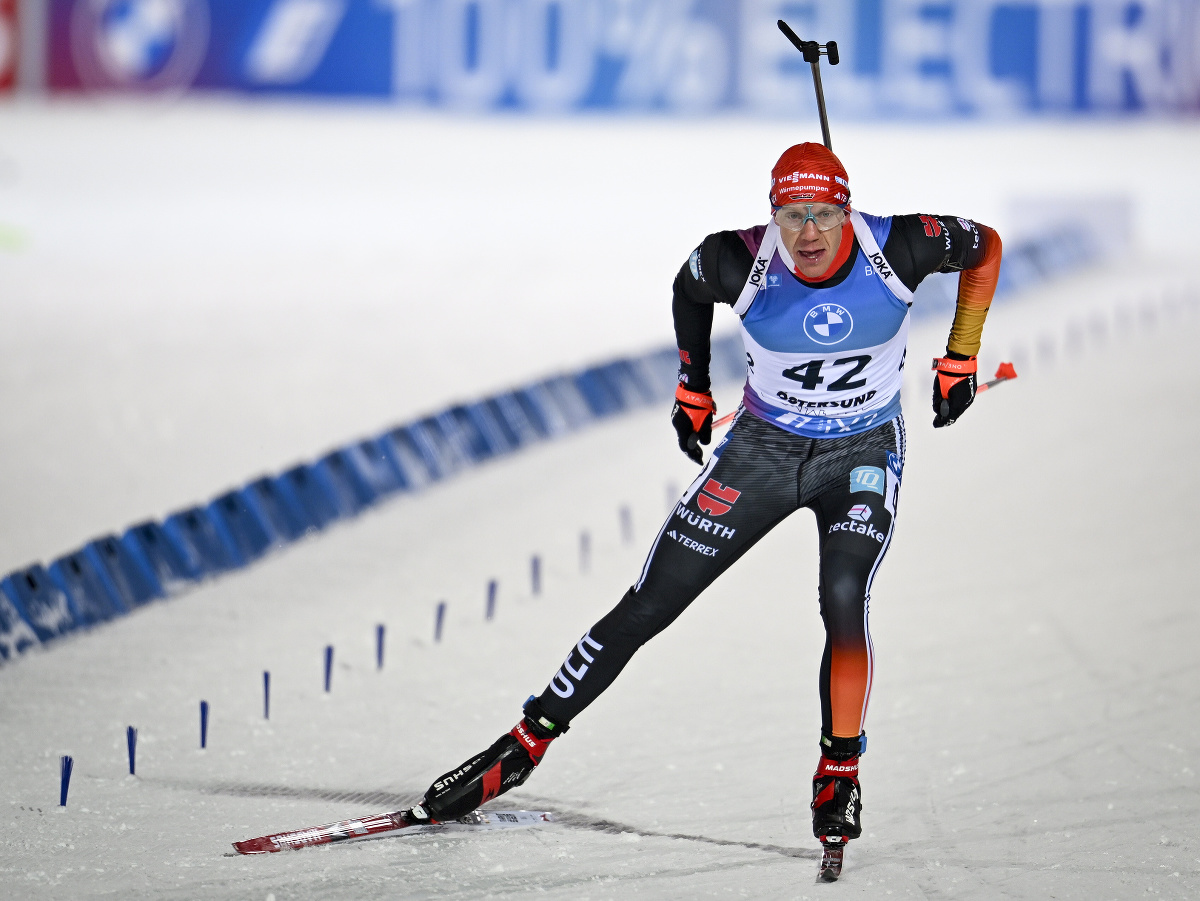Nemecký biatlonista Roman Rees zaznamenal svoje premiérové víťazstvo vo Svetovom pohári.