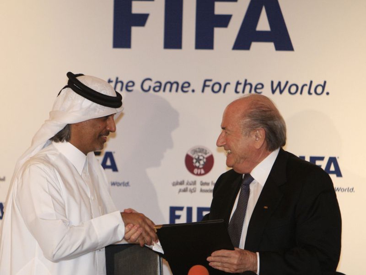 Šejk Hamad Bin Khalifa Bin Ahmed al-Thani a Sepp Blatter