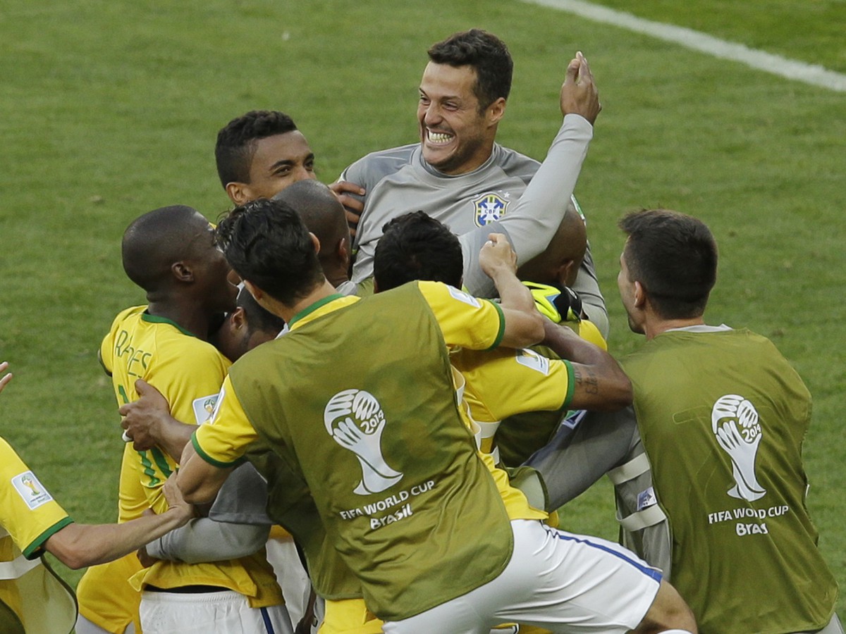 Radosť hráčov Brazílie po postupe do štvrťfinále