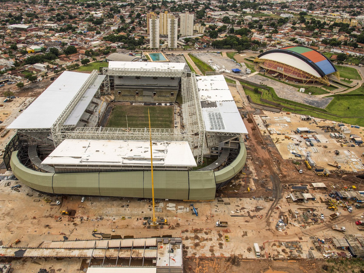 Arena Pantanal v Cuiabe. Pri stavbe zahynul ďalší robotník; ZDROJ: SITA