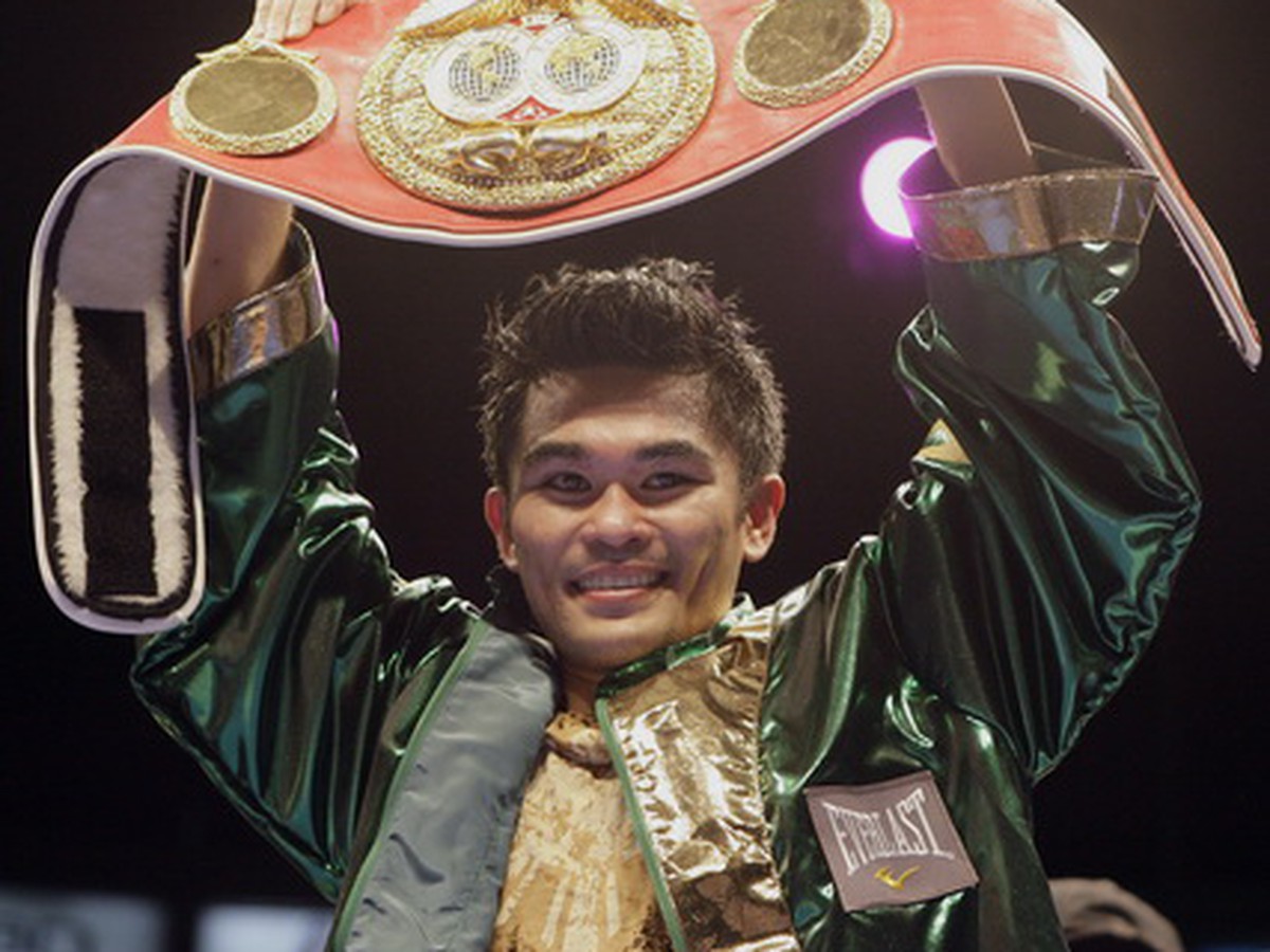 Brian Viloria s opaskom pre majstra sveta v ľahkej váhe