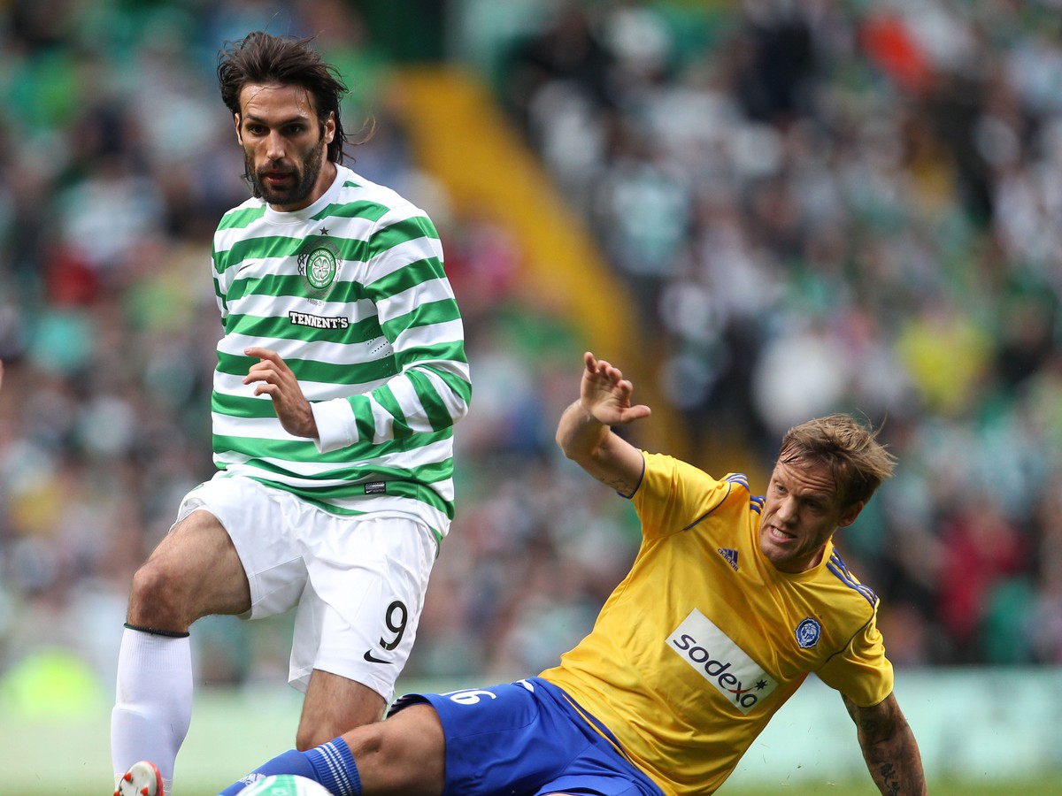 Georgios Samaras a Mika Vayrynenbattle 