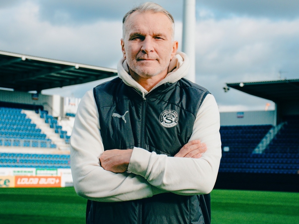 Český tréner Roman Skuhravý