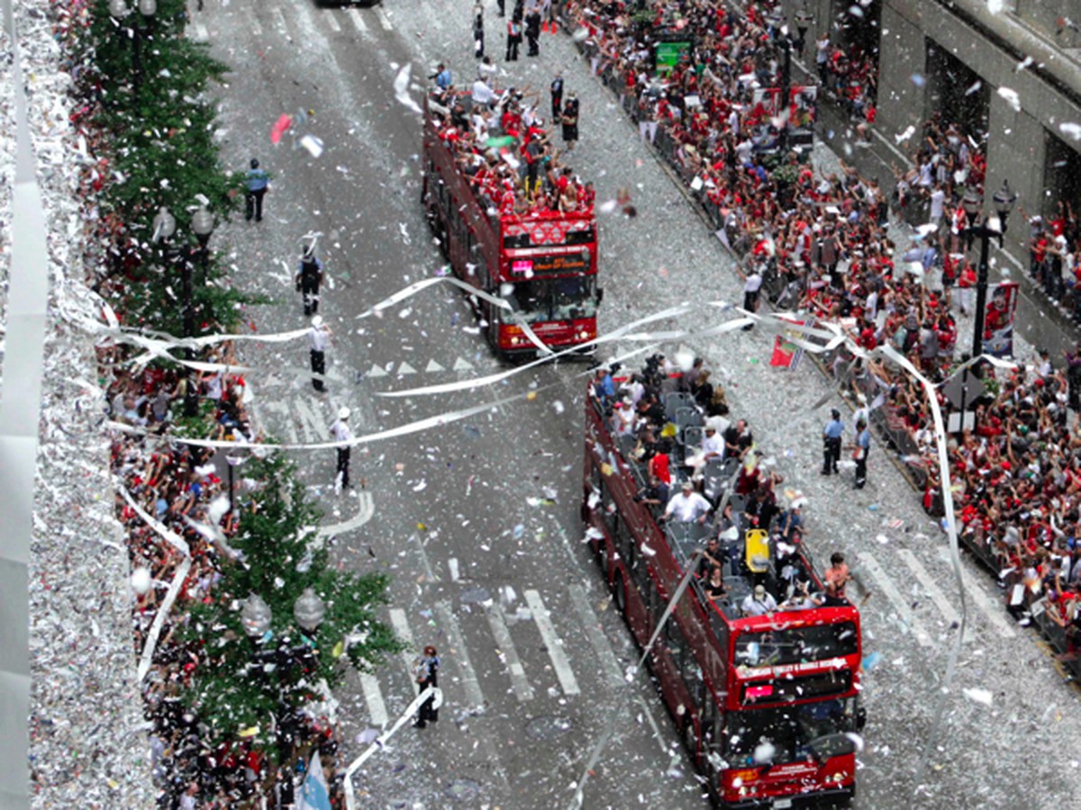 Chicago Blackhawks oslavujú v uliciach zisk Stanley Cupu