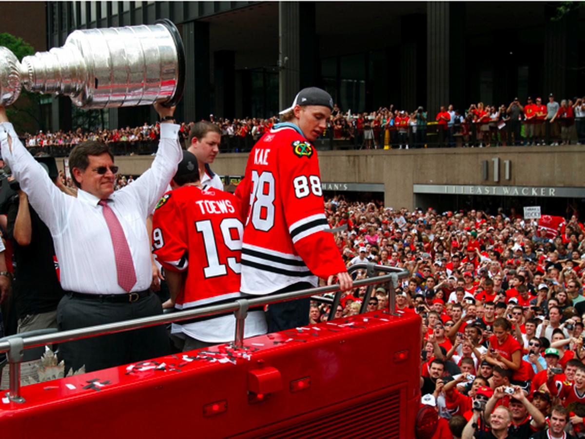 Chicago Blackhawks oslavujú v uliciach zisk Stanley Cupu