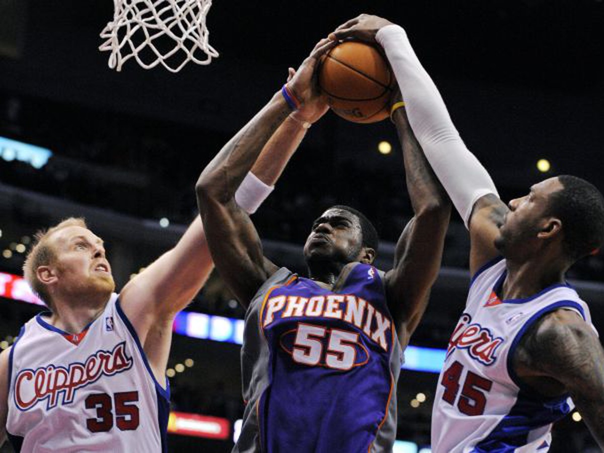 Clark, Kaman a Butler v súboji pod košom