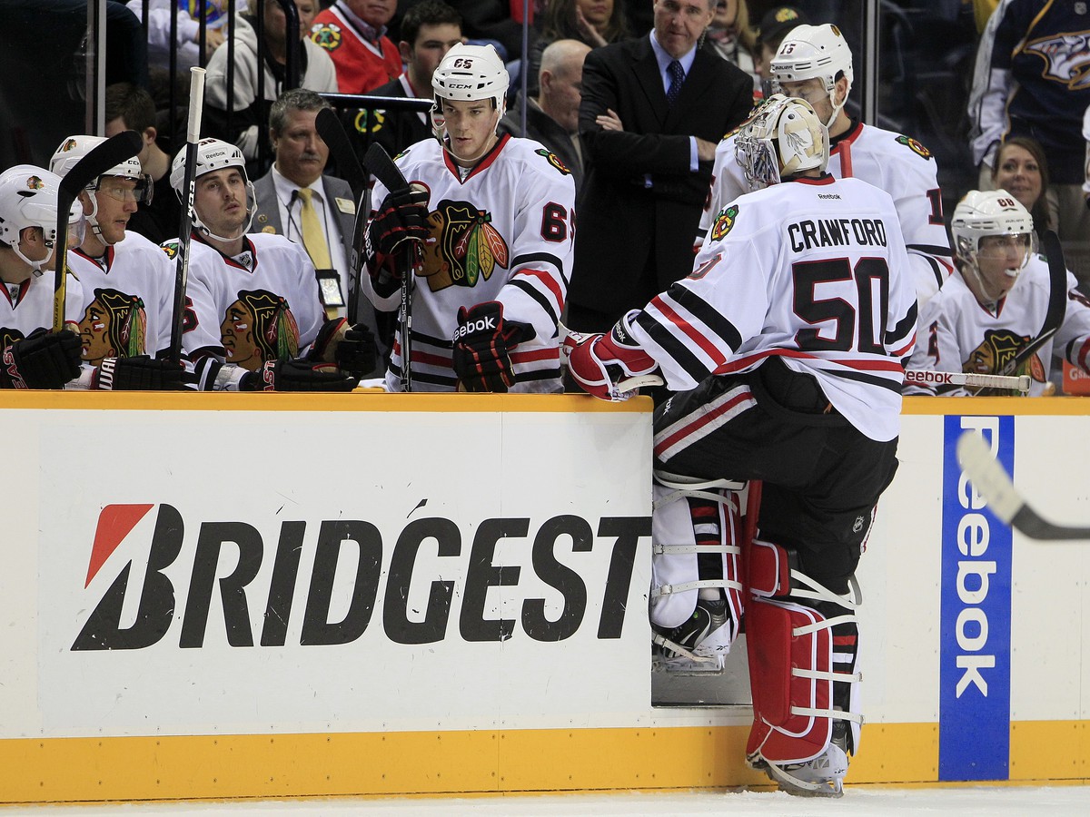 Corey Crawford nevydržal v bráne ani dve tretiny