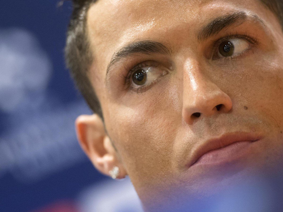 Cristiano Ronaldo opustil tlačovú konferenciu