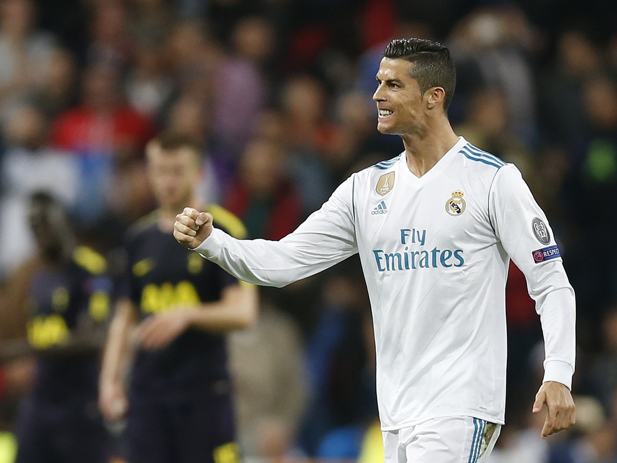 Cristiano Ronaldo oslavuje gól z pokutového kopu