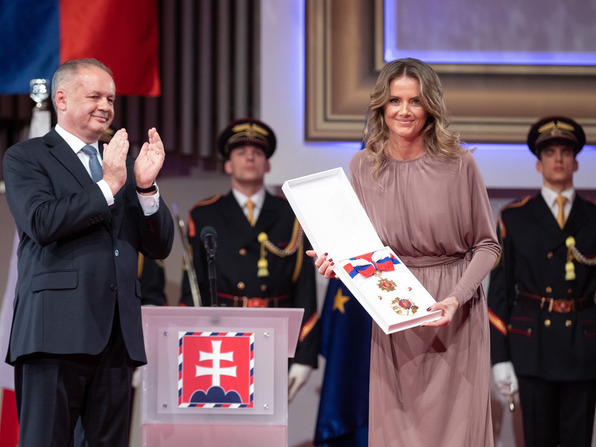 Prezident Slovenskej republiky Andrej Kiska udelil v utorok Rad Ľudovíta Štúra I. triedy za mimoriadne zásluhy Daniele Hantuchovej