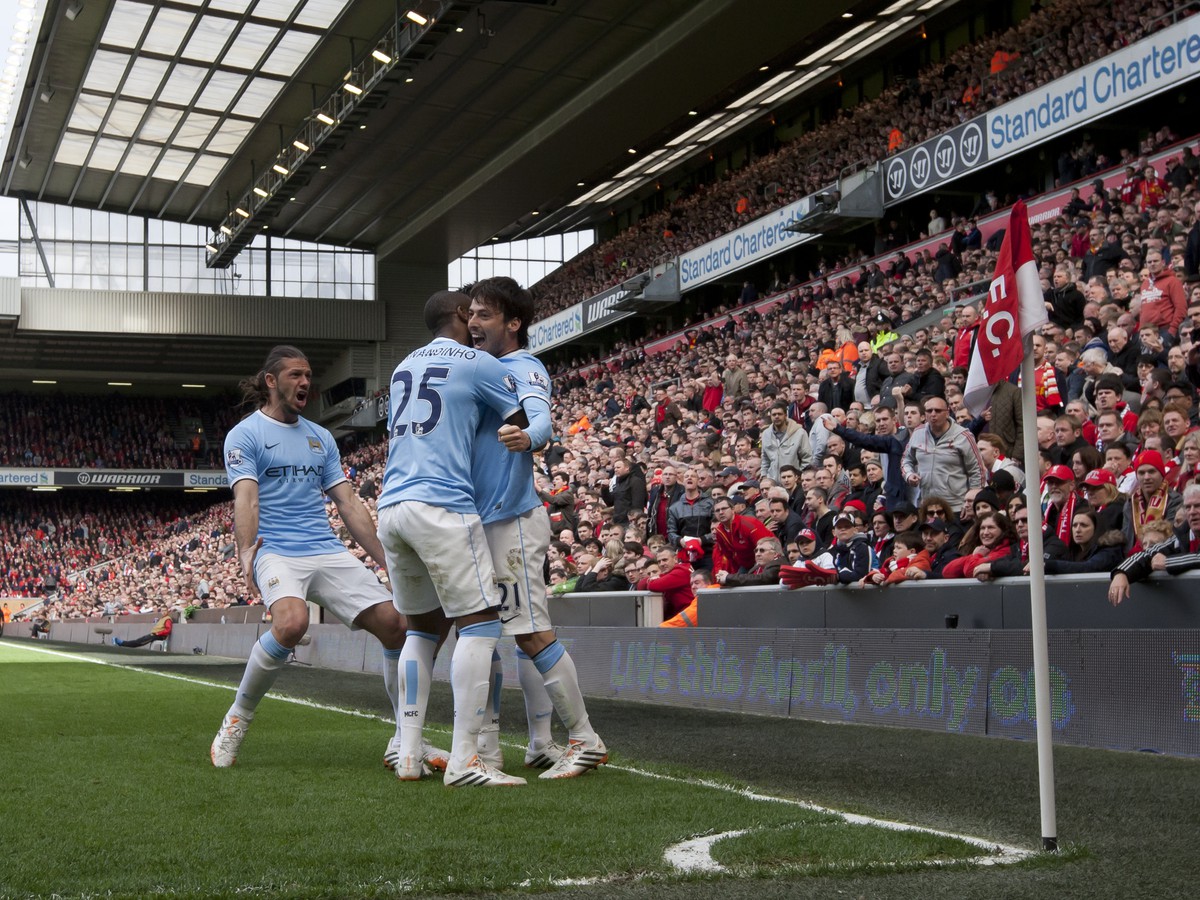 David Silva z Manchester City oslavuje