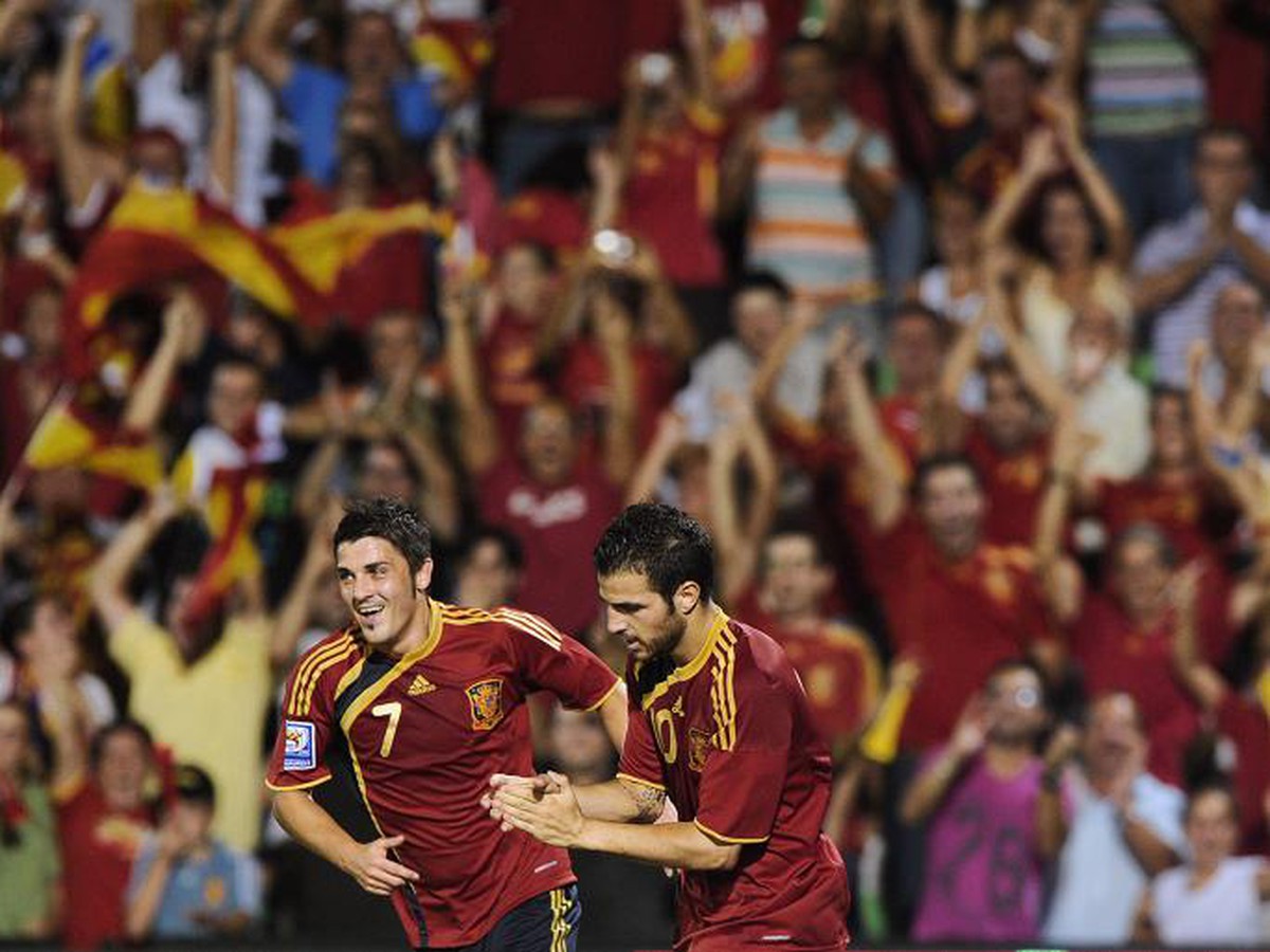 David Villa a Cesc Fabregas chcú zabojovať o titul