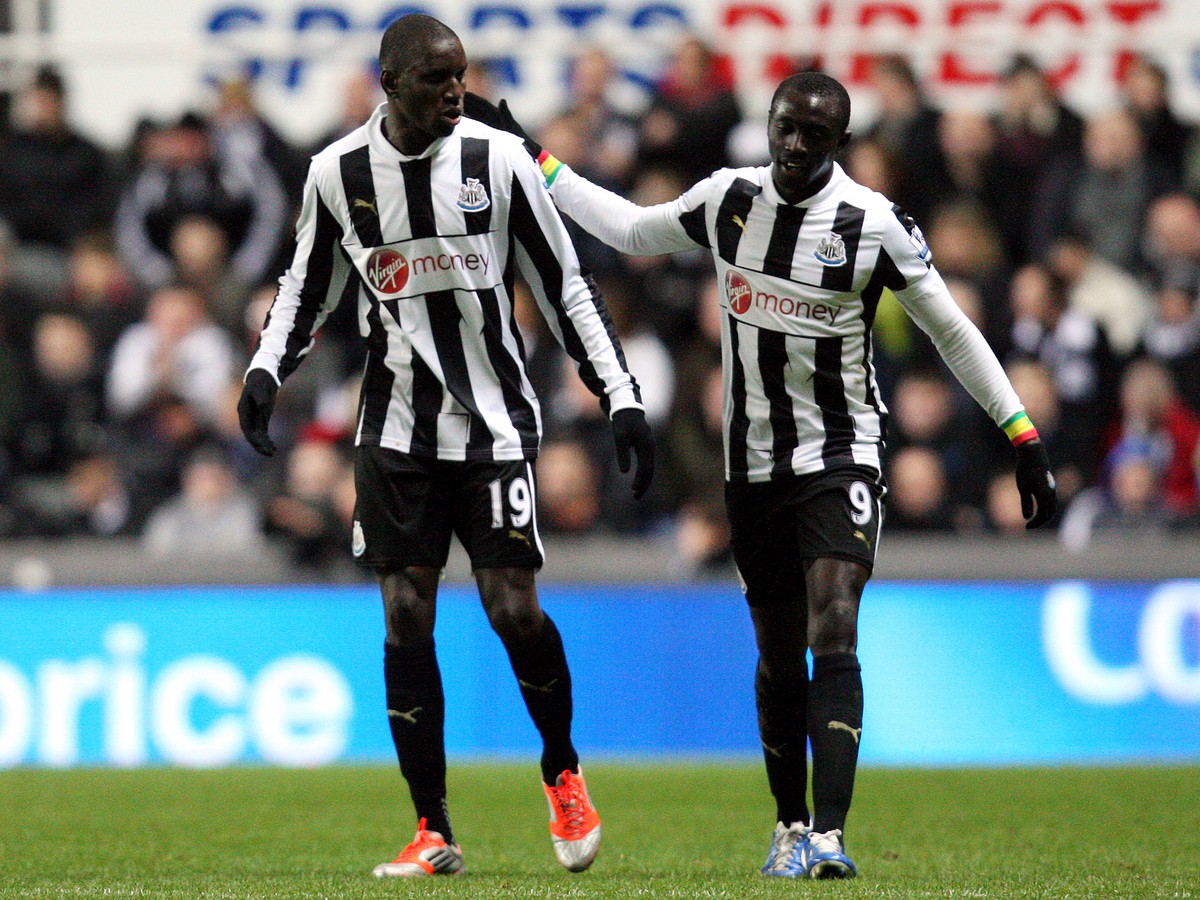 Demba Ba a Papiss Cisse
