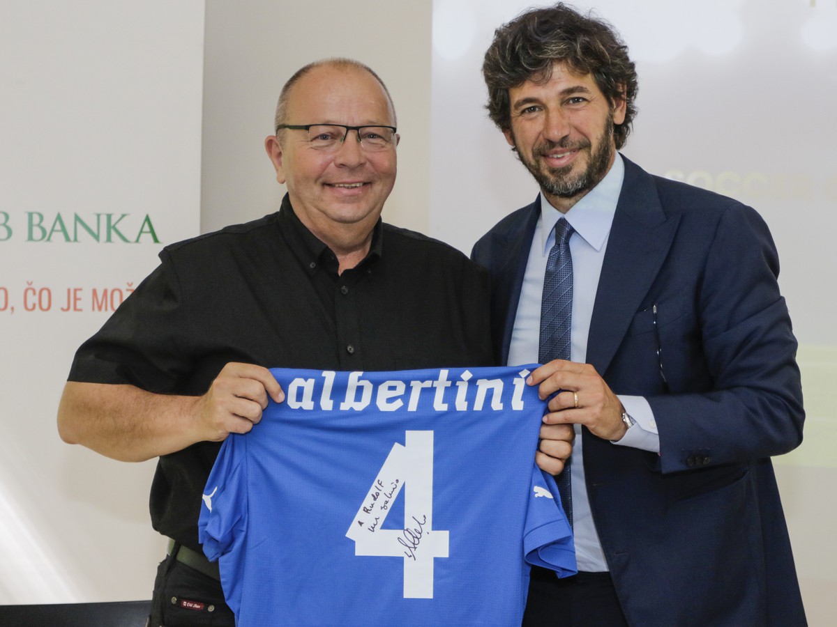 Bývalý taliansky futbalista Demetrio Albertini bude patrónom tohtoročného detského futbalového kemp