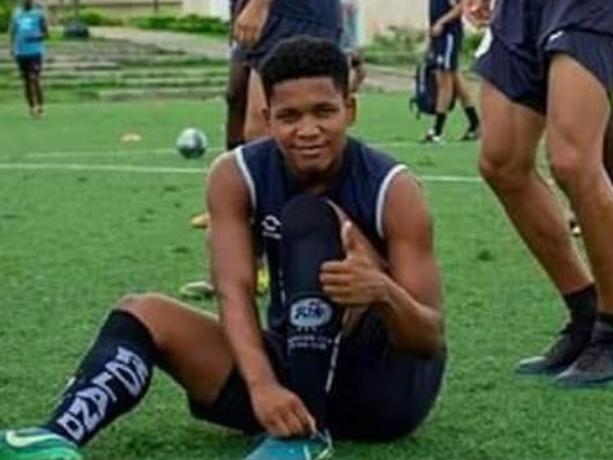 Mladý futbalista Edwin Espinoza bol zastrelený 