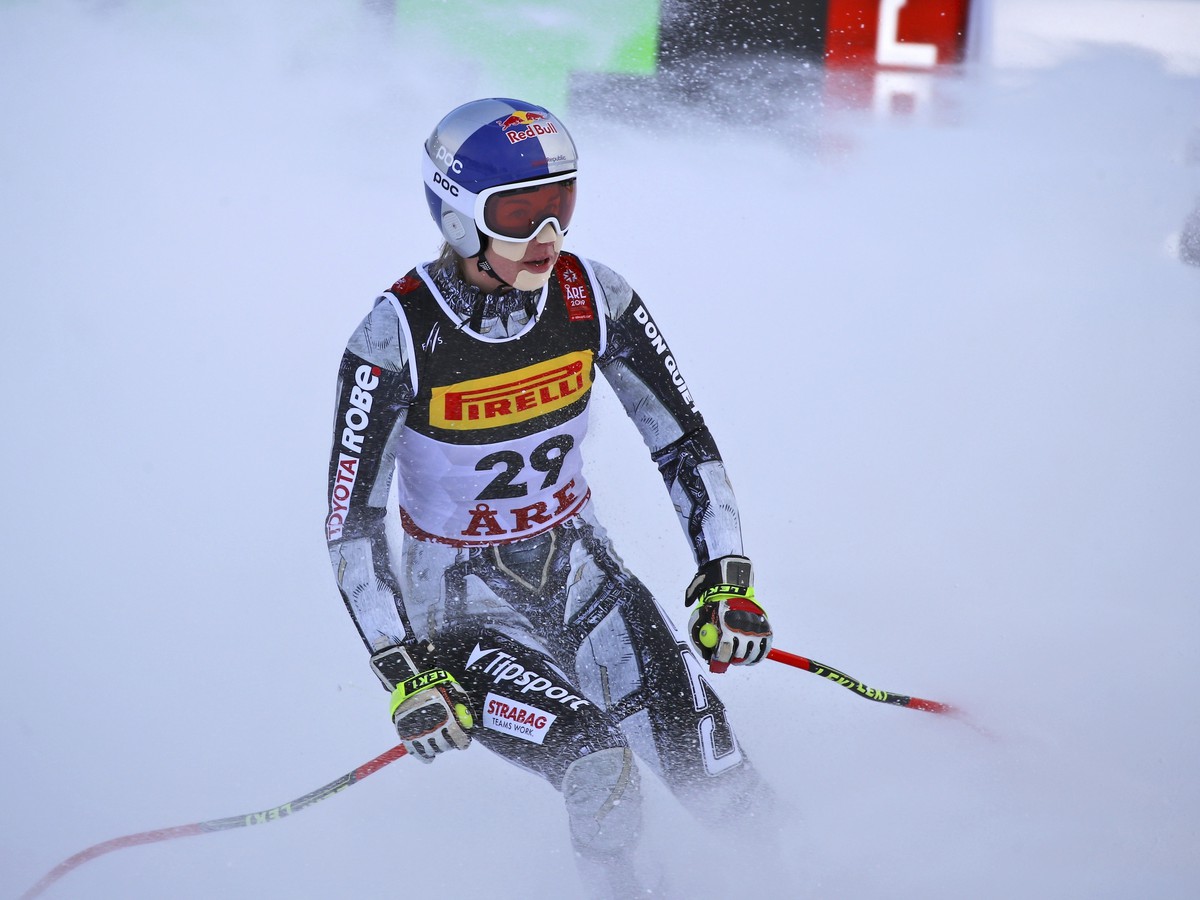 Česká zjazdárka Ester Ledecká v cieli superG na majstrovstvách sveta v alpskom lyžovaní vo švédskom Are