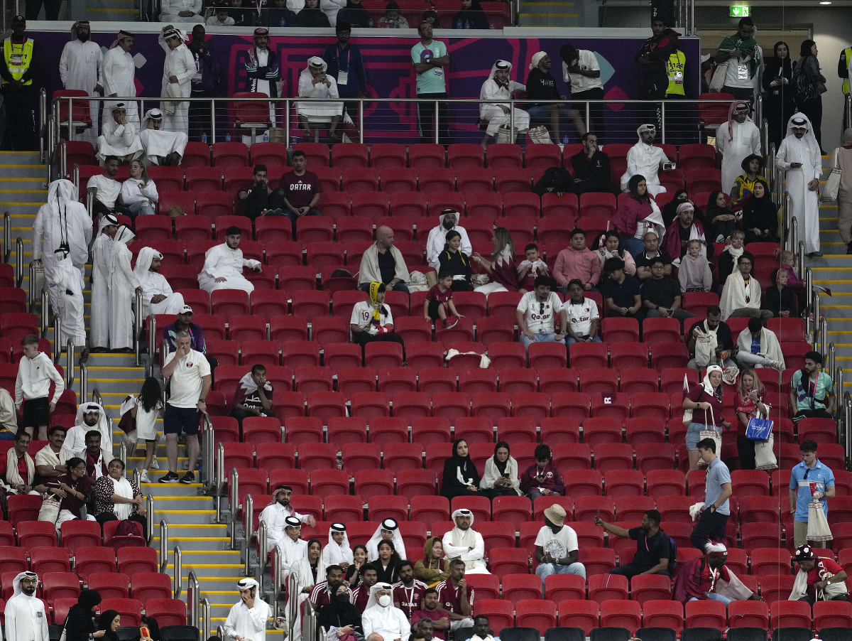 Fanúšikovia Kataru opustili predčasne štadión