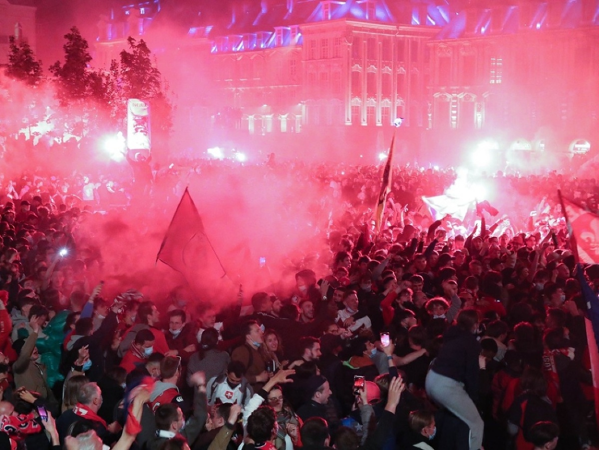 Fanúšikovia OSC Lille bujaro oslavovali zisk majstrovského titulu