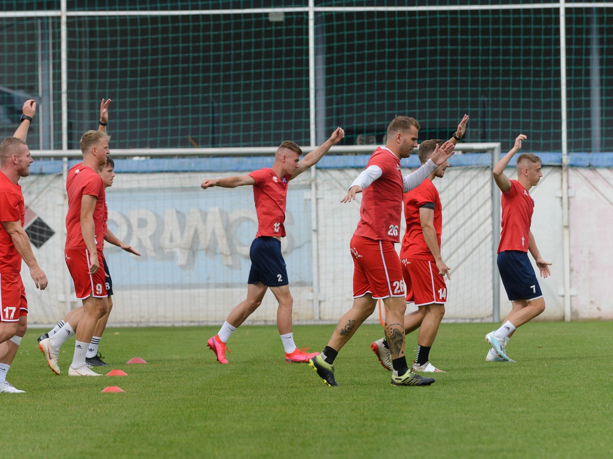 Futbalisti ViOnu Zlaté Moravce počas tréningu
