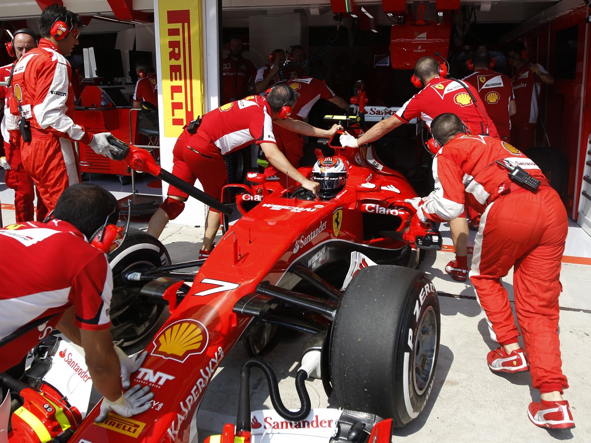 Kimi Räikkönen zostáva vo Ferrari