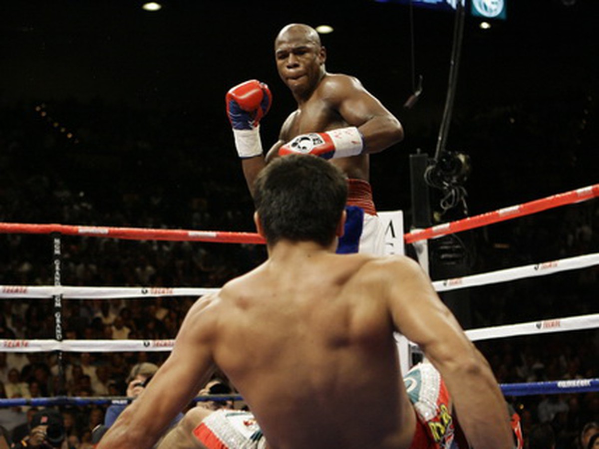 Floyd Mayweather Jr. posiela Marqueza k zemi